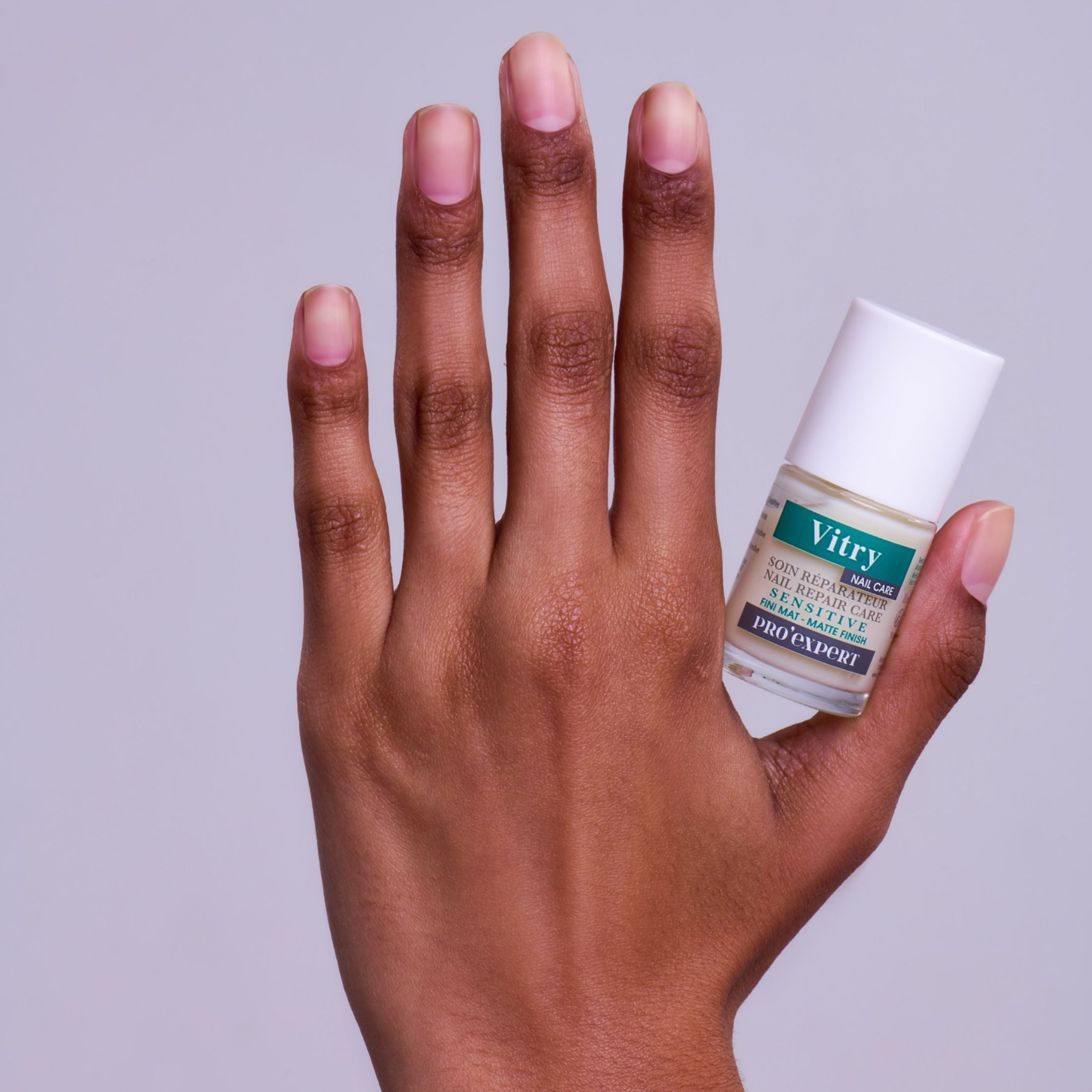 Ongles qui se dédoublent : comment les réparer ?