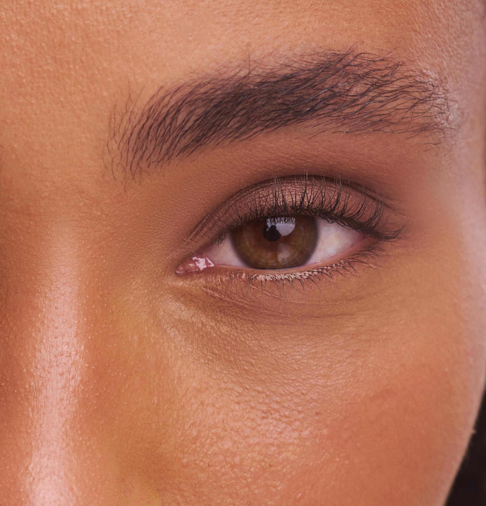 Cils avant le mascara Waterproof. Réf 223000