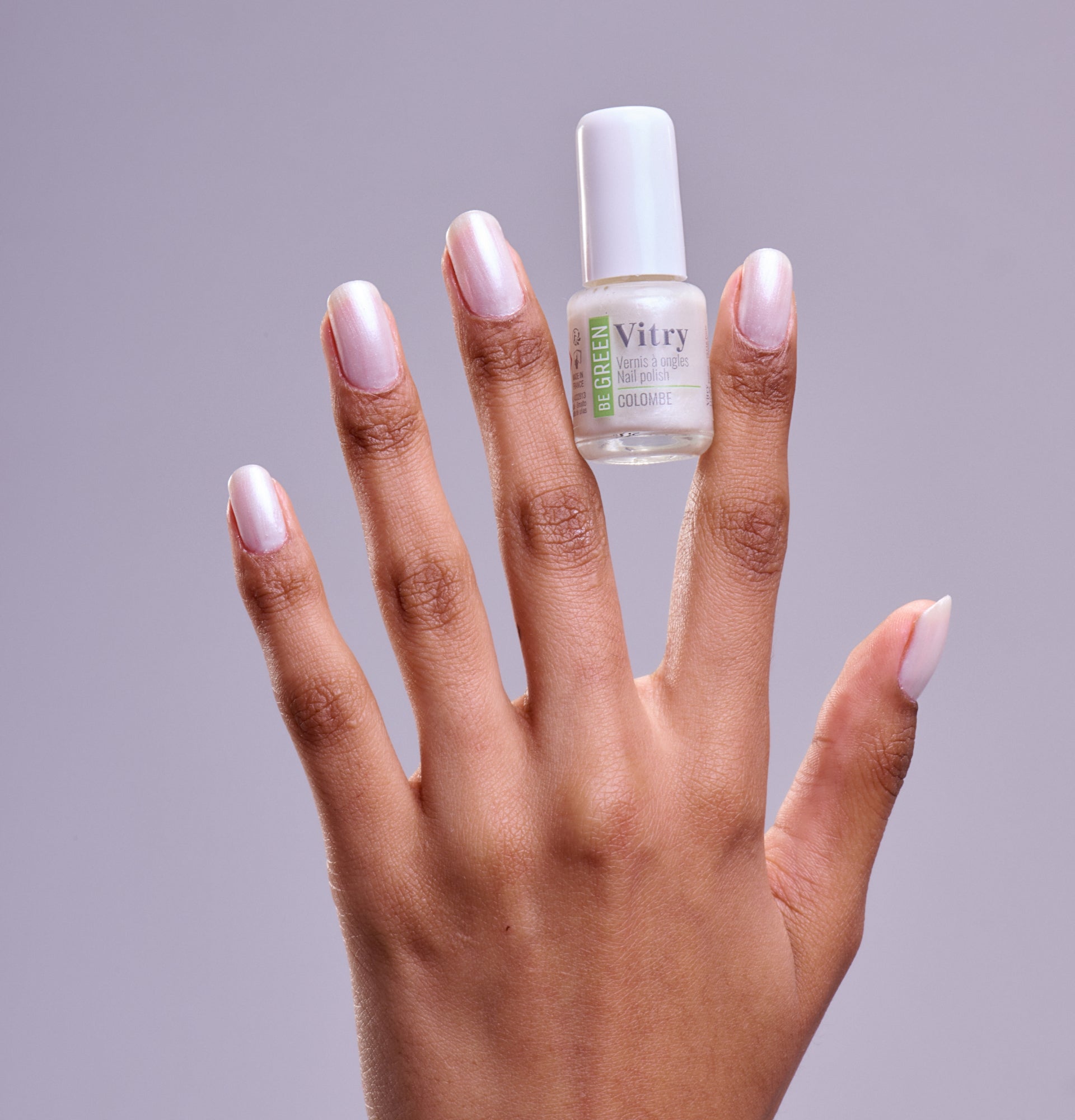 Vernis à ongles Colombe