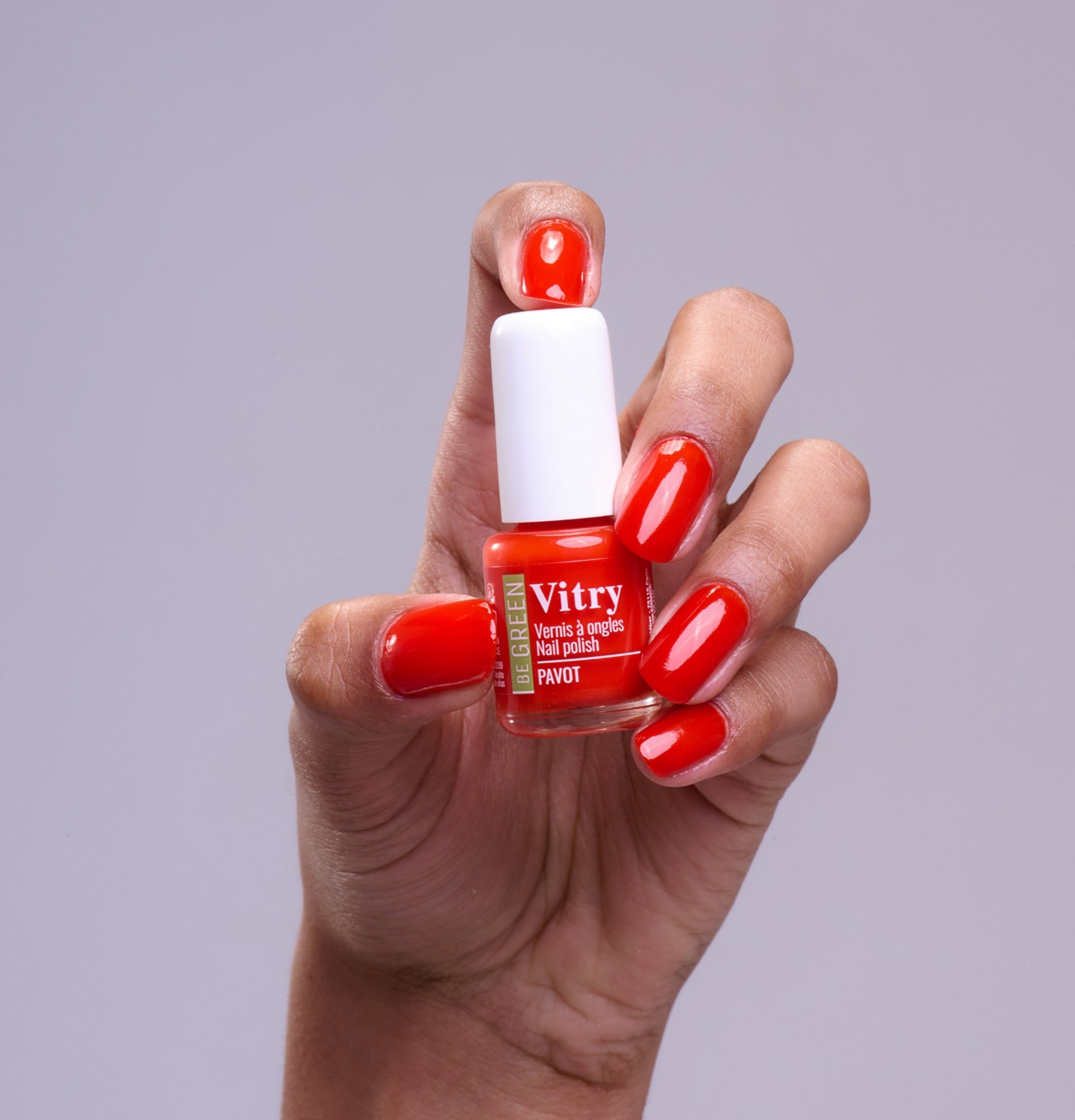 Esmalte de uñas amapola
