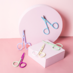 Ciseaux à ongles lames courbes bicolores